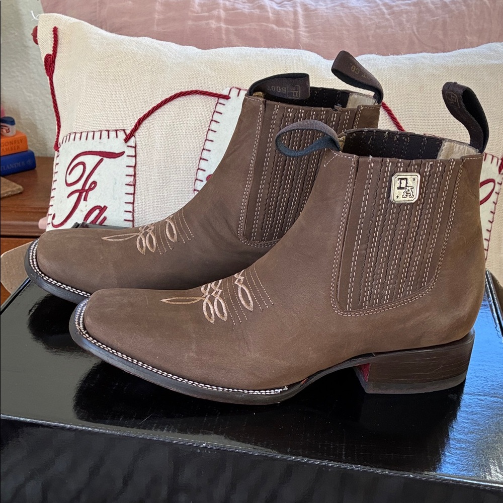D&A boots